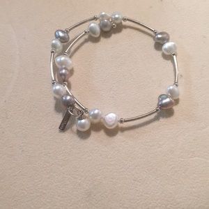 Vantel Pearls Shades of Grey wrap bracelet - NWOT